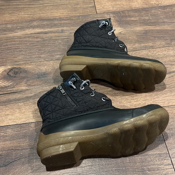 Sperry duck boot 6.5 - Picture 5 of 7